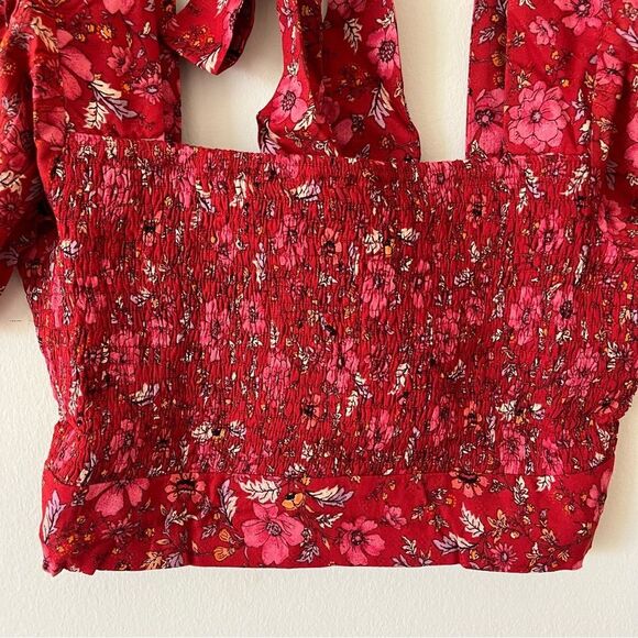 NWT BOG Band of the Free Joelle Crimson Floral Smocked Crop Top Medium - Picture 6 of 13